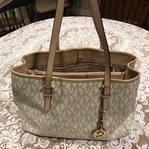 Micheal Kors Bag